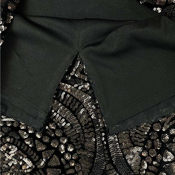 Stunning Betsy & Adam Sequin Dress 4 - Picture 13 of 16